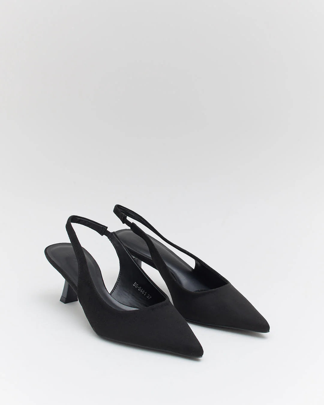 ZAPATO TACÓN AKIRA BLACK