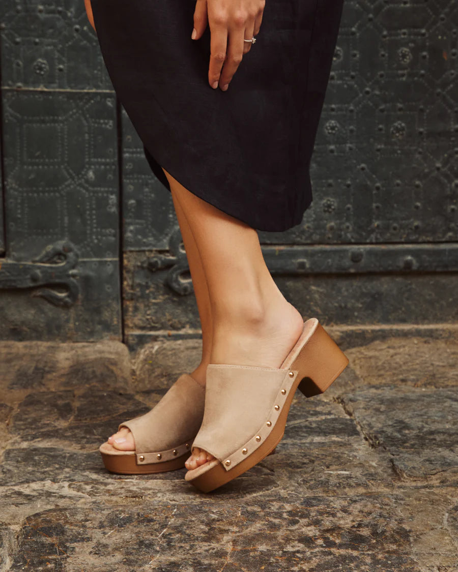 SANDALIA TACÓN MARIA ANGELES BEIGE