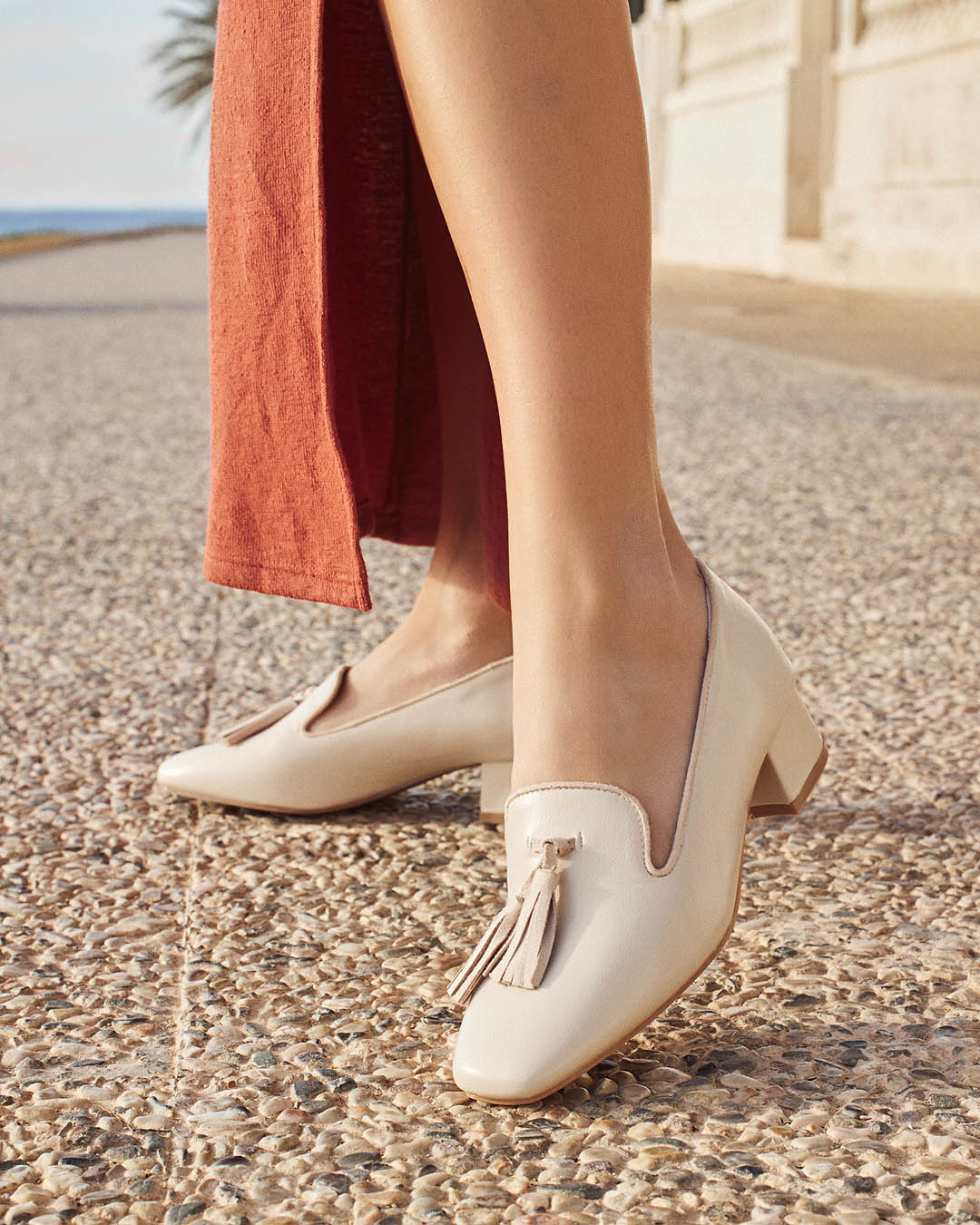 ZAPATO TACÓN OLAYA BEIGE