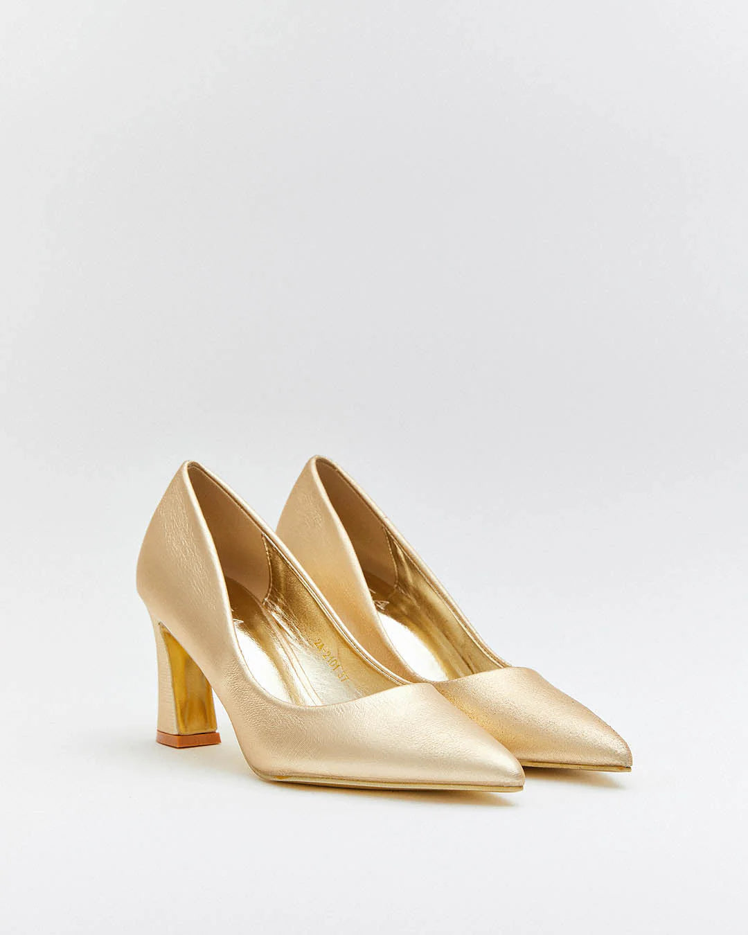 ZAPATO TACÓN LIVIA GOLD
