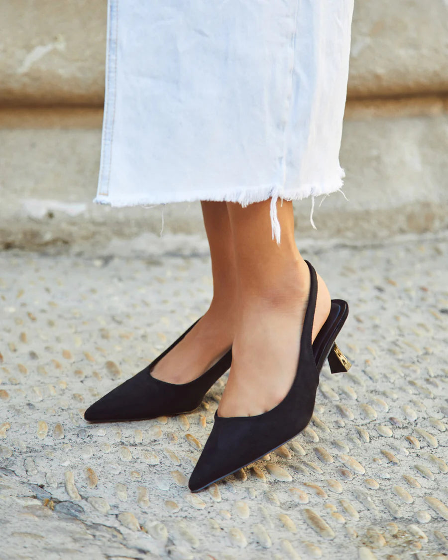 ZAPATO TACÓN AKIRA BLACK