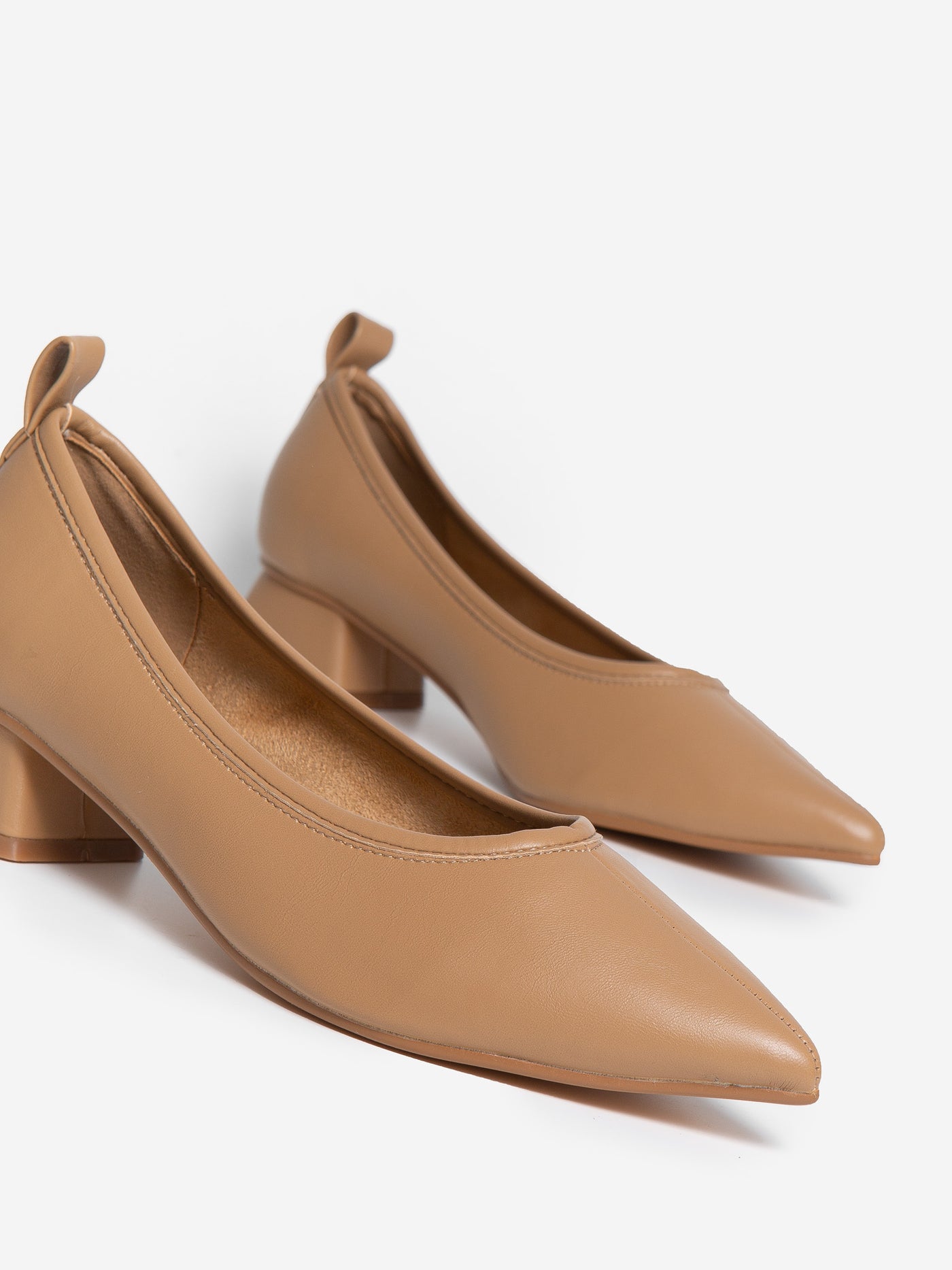 Zapato Tacón Hasma Camel