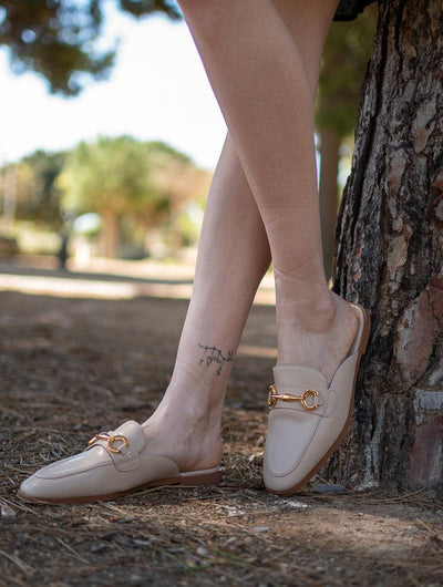 Zapato Plano Destalonado Beige - MMShoes